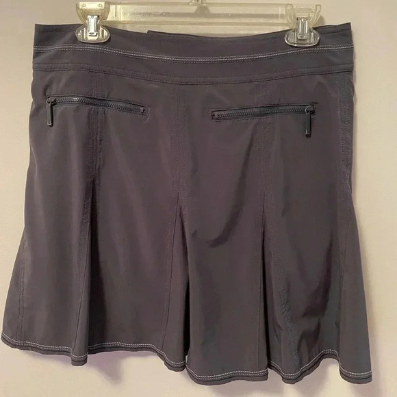 Title 9 Women’s Skort Size 4 - Picture 2 of 10